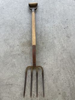 Antique Heavy Duty Tool