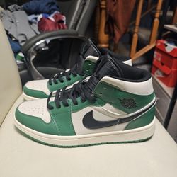 Air Jordan 1 Mid Pine Green (READ THE DESCRIPTION!) 