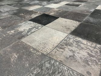 8 x 10 SURYA ANIMAL SKIN RUG vgs 3000