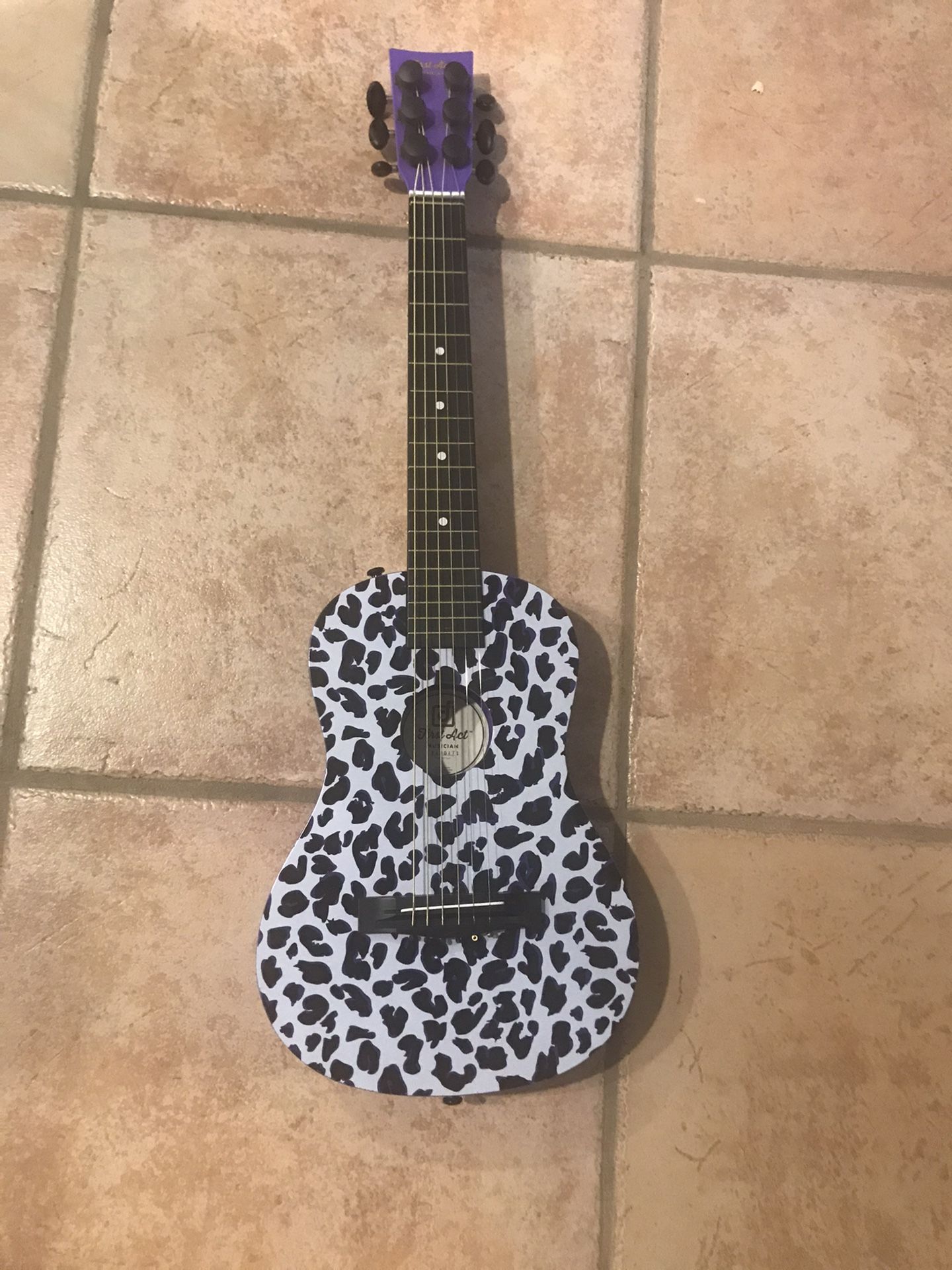 Kids Guitar -First Act 