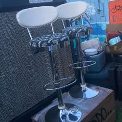 Raider Stools With Adjustable Height