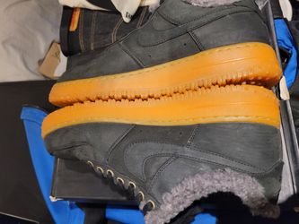 Sz 10 Nike Air Force 1 Premium Winter 'Sherpa' sneakers in black with a gum rubber sole