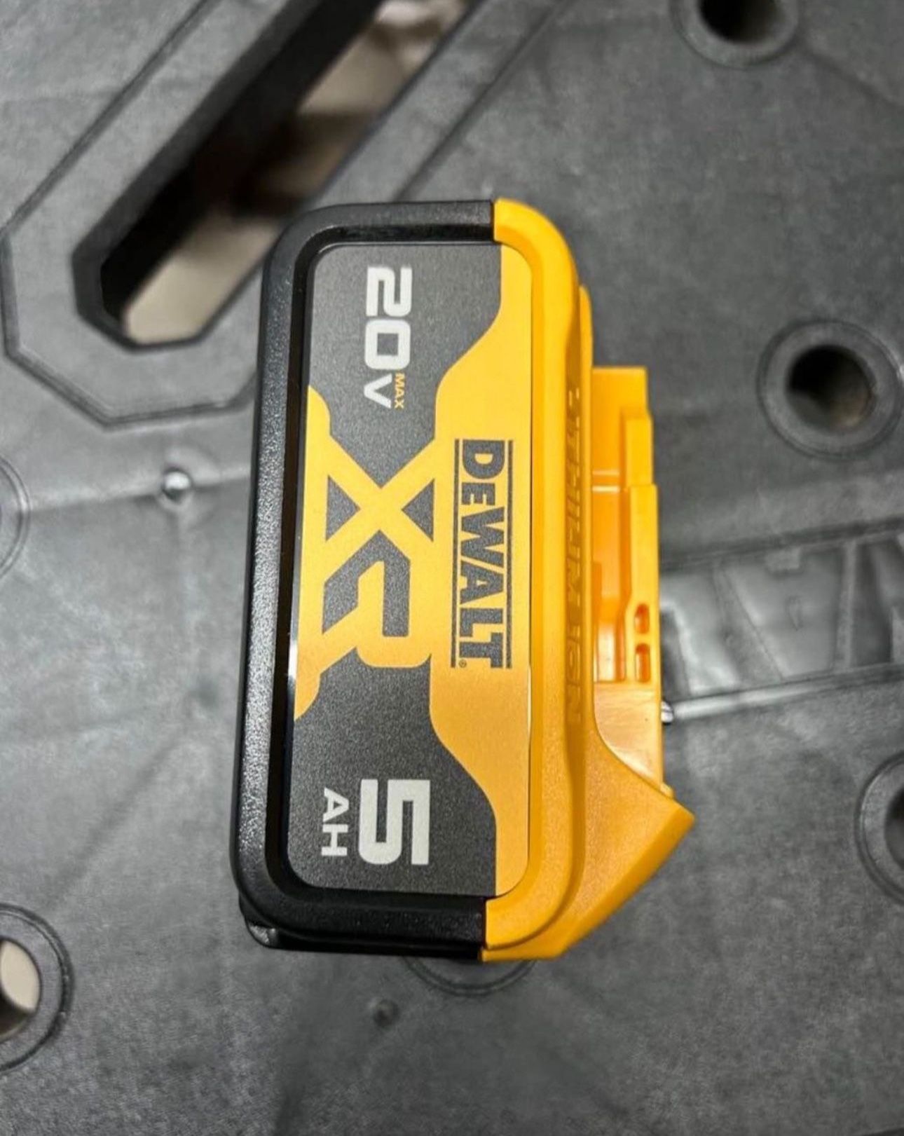 Dewalt #5 Battery (new) 🚨(FIRM PRICE/ PRECIO FIRME)🚨