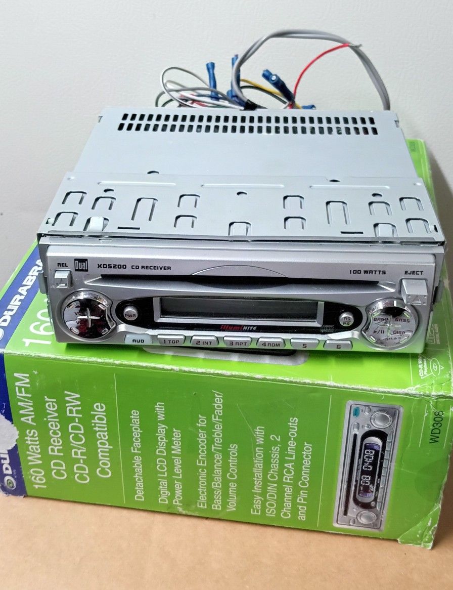 DUAL XD5200 illumi Nite AM/FM CD RECEIVER CAR STEREO DETACHABLE FACE ELECTRONICS