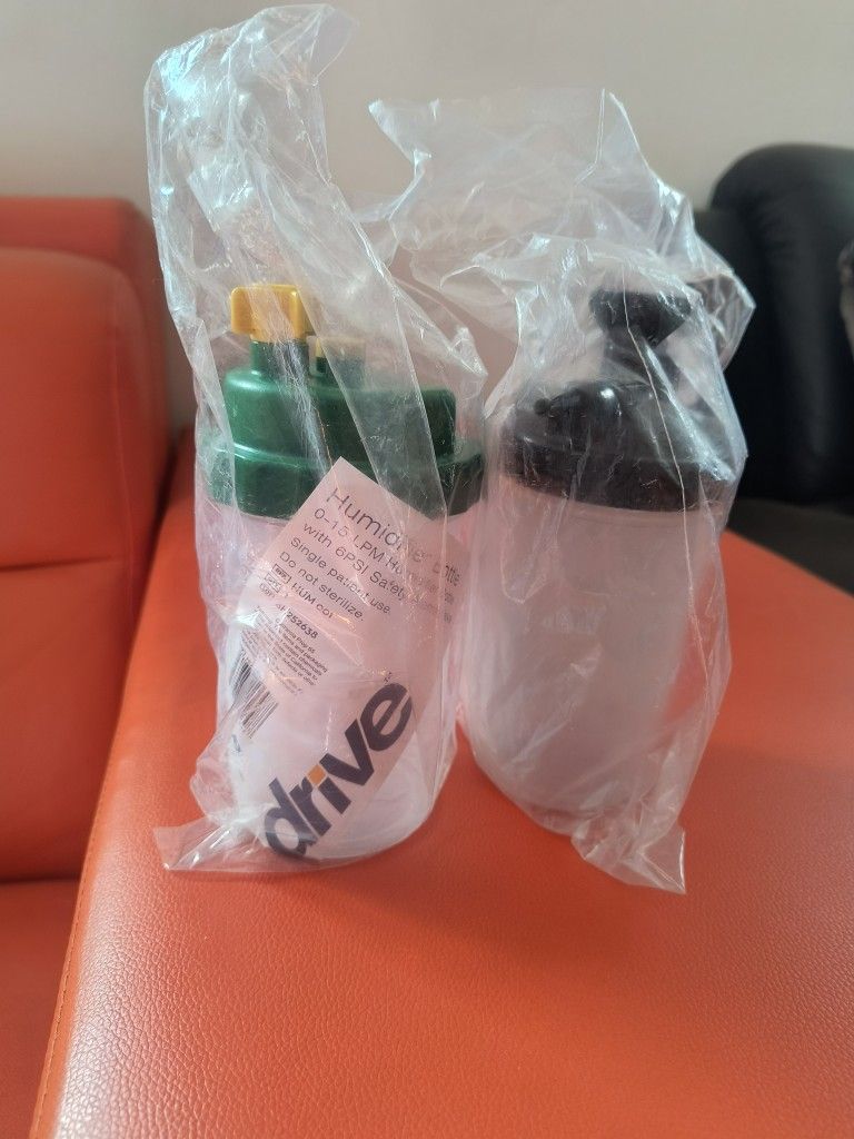 Humidifier Bottle Moisture$10 Regulator $30 Tubing 25 Feet Long For Concentrator $10