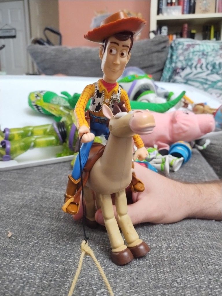Bombastic Side Eye Woody Toy With Retractable Lasso And Kicking Bullseye