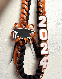 Graduation Ribbon Lei