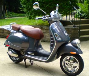 Vespa Scooter