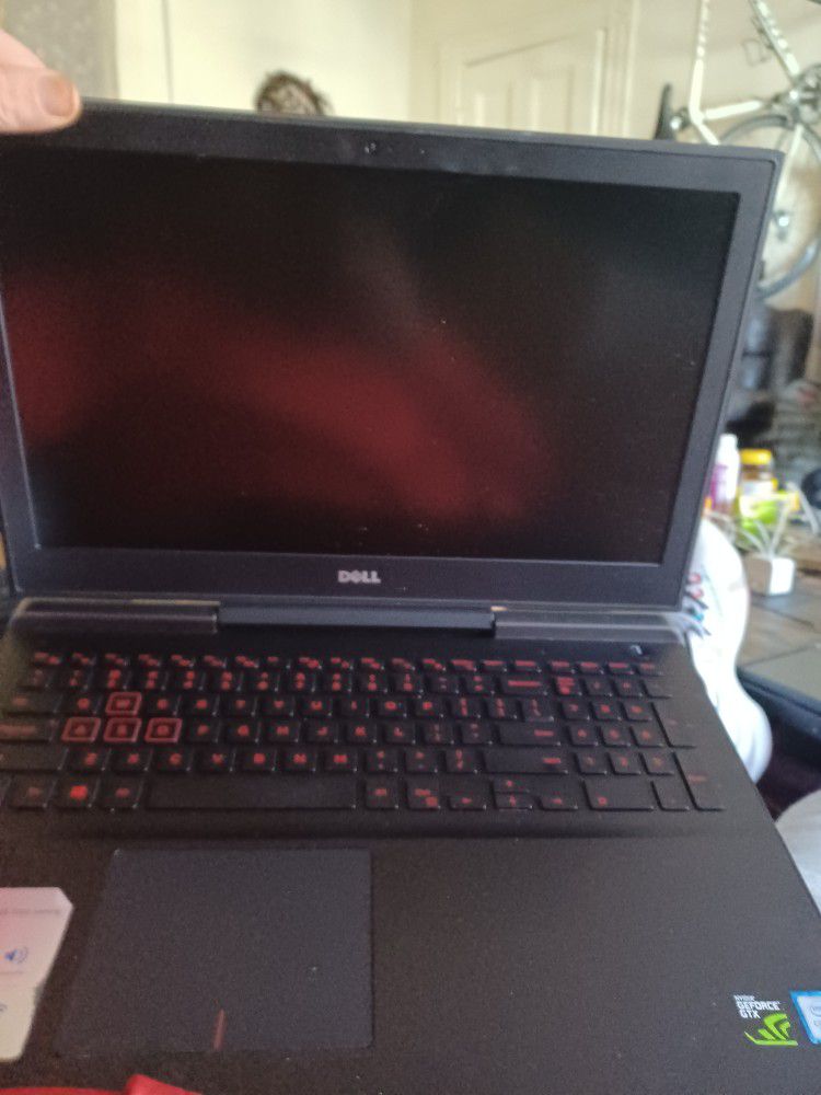 Dell 7000 Gaming Laptop