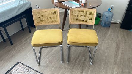 Mid-century modern set of chairs
