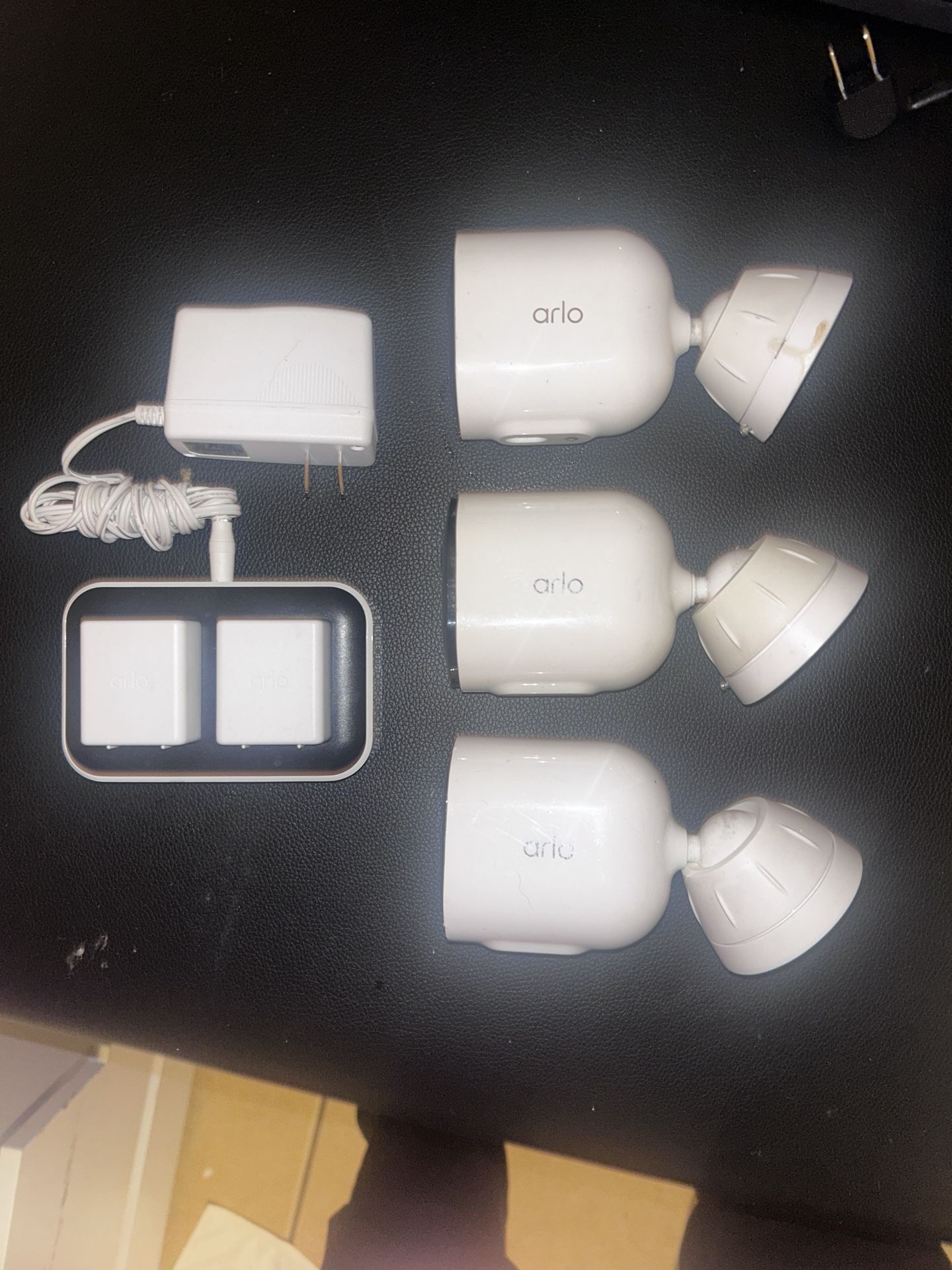 Arlo Pro 5S 2K 3‑Camera Kit & Charger