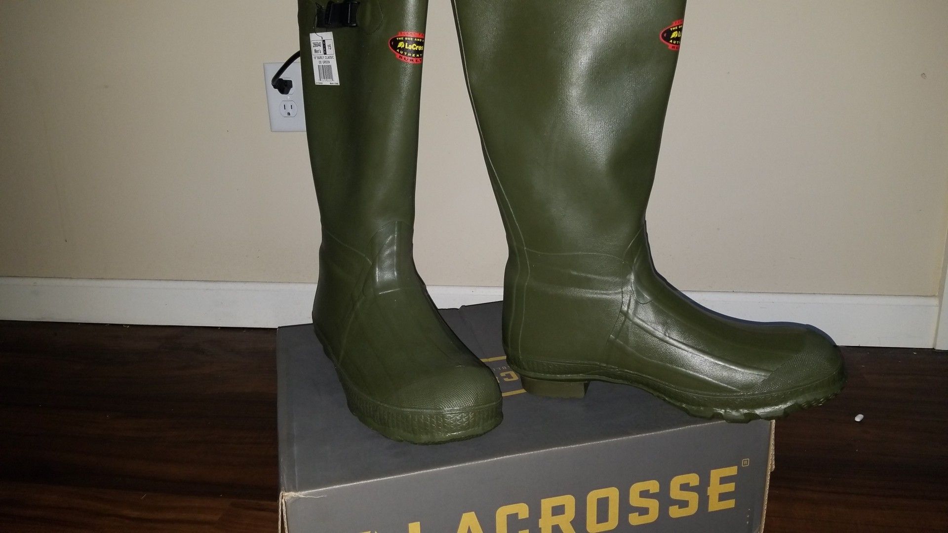 Lacrosse burly classic size 15 new with tags hunting fishing work