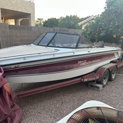 1989 Ski Centurion Boat