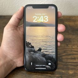 🚨iPhone XR - 64GB - Unlocked - Great Condition + Free Case
