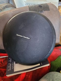 Harmon Kardon Bluetooth speaker