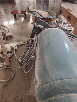 Compressor and unused tank