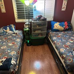 2 Twin Bed Frames With Two Pull Out Drawers 