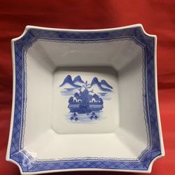 2 Chinese Export Blue and White Nanking Porcelain Landscape