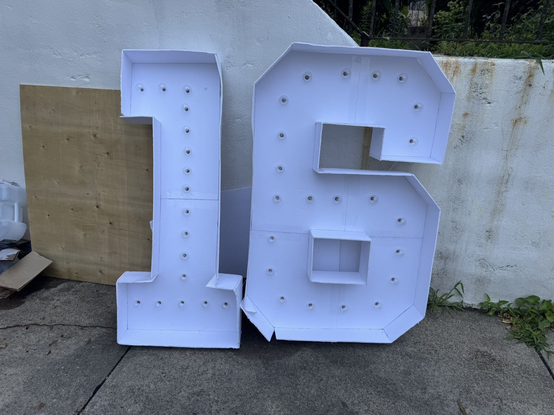 Sweet 16 Decorations