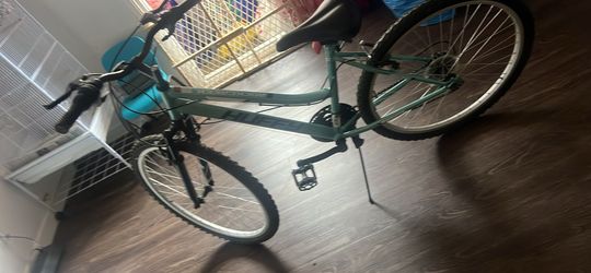 Huffy Rock Creek Mountain Bike 