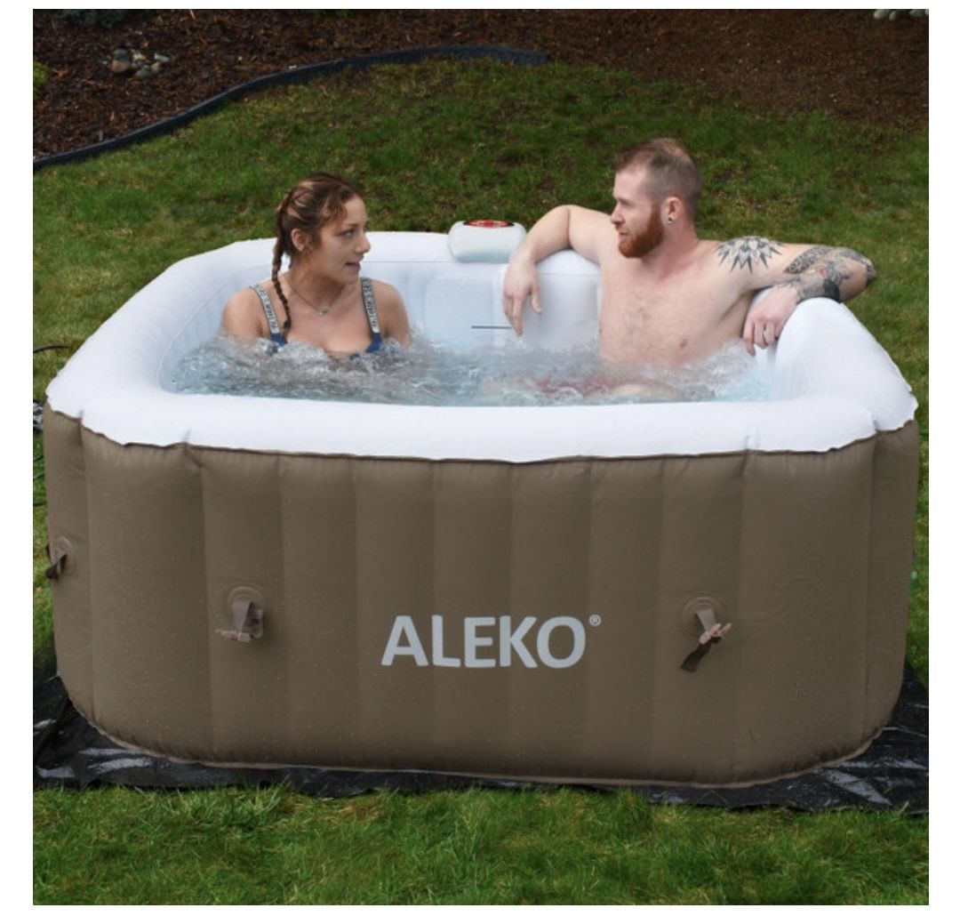 4 Person Inflatable Jetted Hot Tub