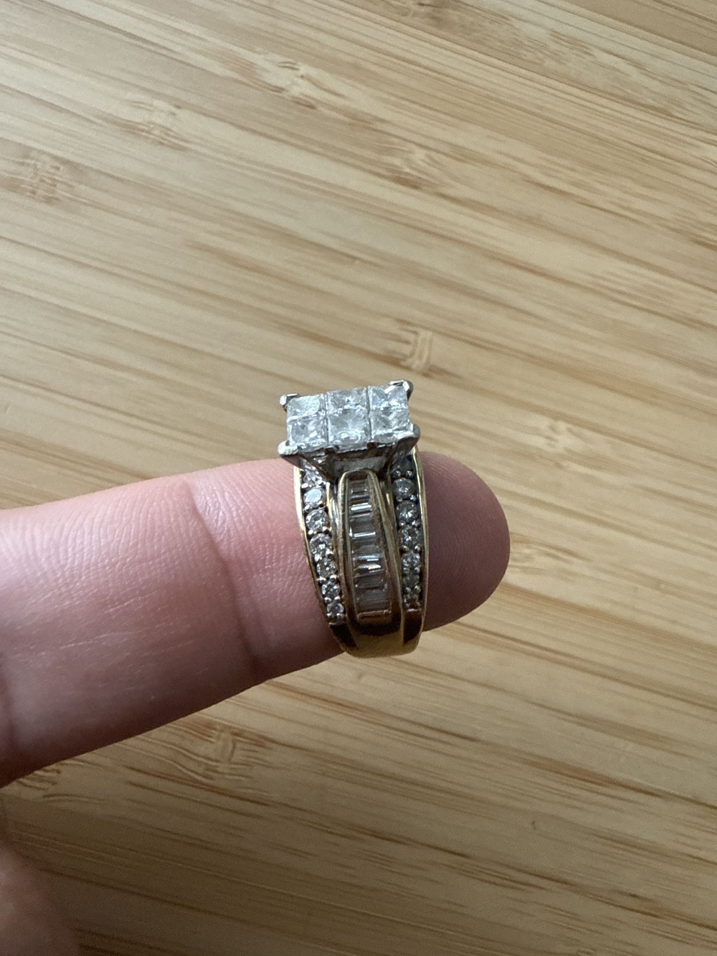 14K Gold Diamond Engagement Ring – 9g – 0.60–0.90 ct TCW – Princess Cut & Baguettes