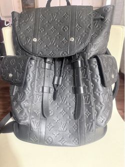 Black monogram LV