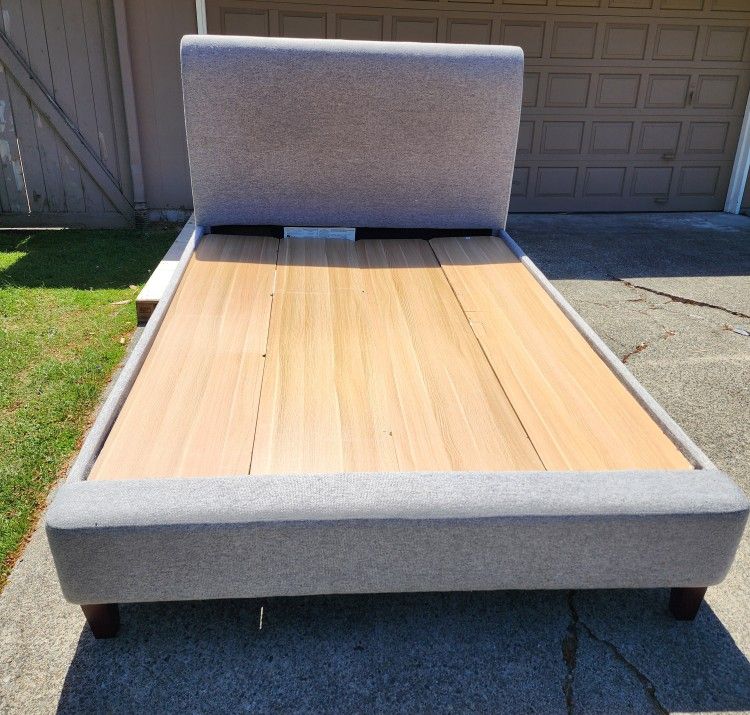 Cecilia Queen bed from Costco