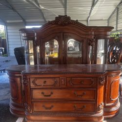 Dinning Table And China Hutch. 