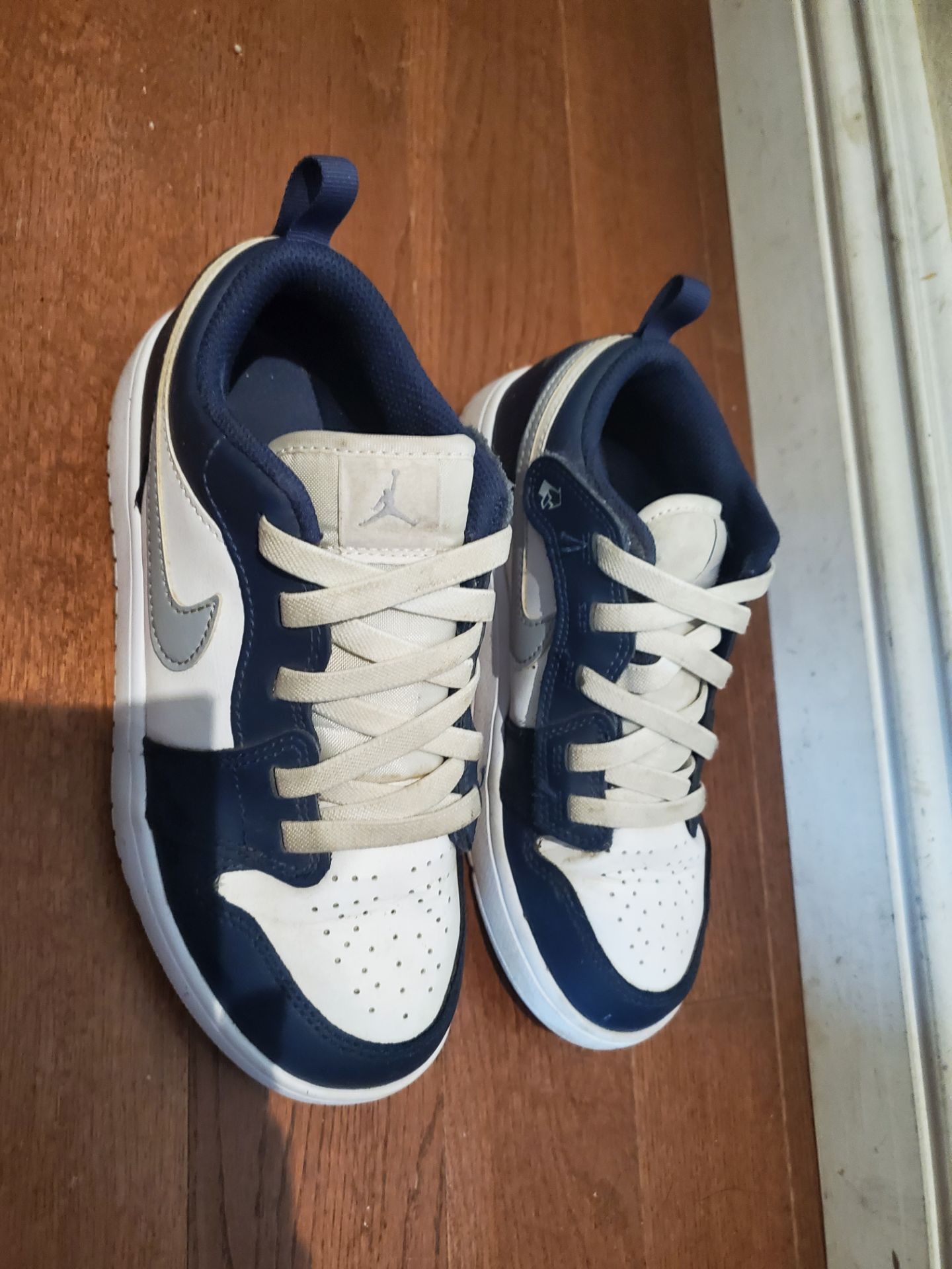 Nike size 3 Youth
