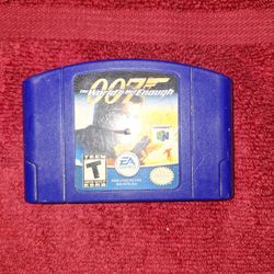 007 The World Is Not Enough 35