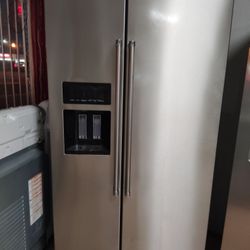Kitchen Aid Refrigerator 