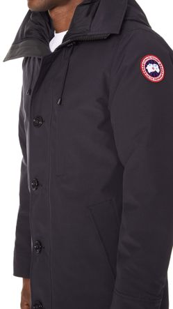 Cananda Goose Chateau With Coyote Trim Brand New