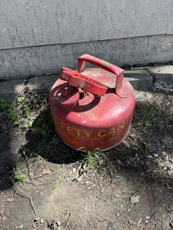 Metal Eagle Safety Gas Can – Heavy Duty – $20