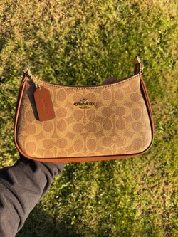 Brown coach shoulder bag