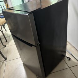 Mini Refrigerator 