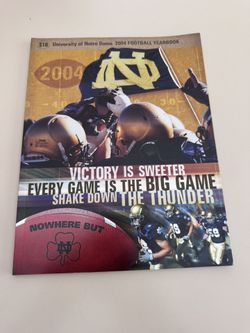 2004 Notre Dame Football Yearbook Fighting Irish Brady Quinn Samardzija Tuck