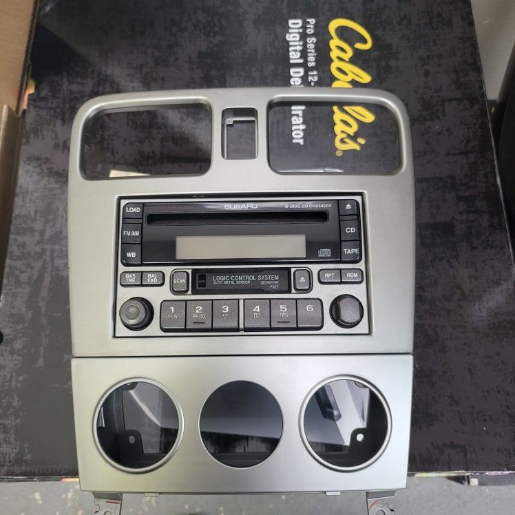 Subaru Forester 2003 CD player
