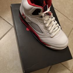 Brand New Jordan’s 5’s Size 8.0