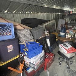 STORAGE/YARD SALE (READ DESCRIPTION)