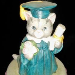 Adorable Cucumber Kitty Graduation 🎓 Music Box