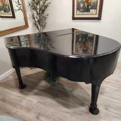 Steinway S Piano 