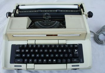 Smith Corona scm electric typewriter type writer