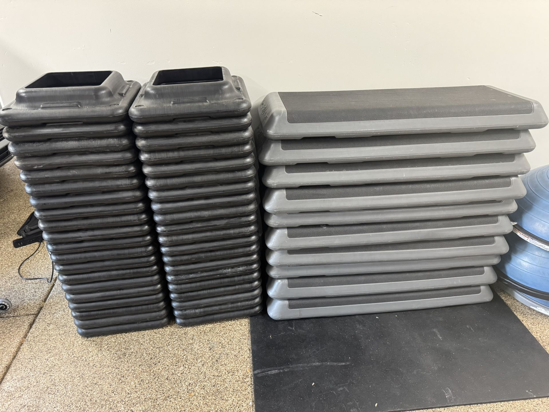 Aerobic Step With 4 Risers