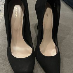 Black Suede Nine West High Heels Size 8 Shoes 