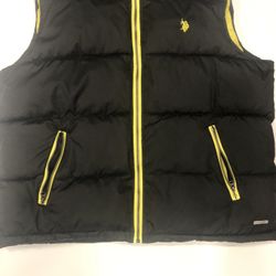 U.S. Polo Assn. Men's Vest Puffer Size Large Black/ Yellow Zippered Front Jacket