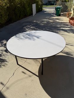 Banquet tables