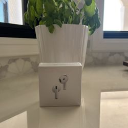 AirPods 4