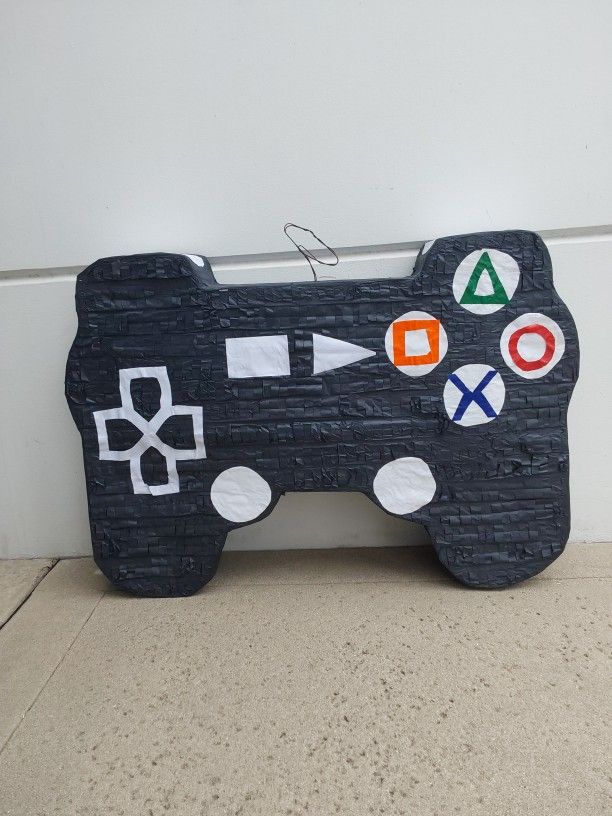 Gamer Controller Piñata 