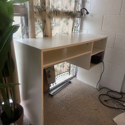 White Desk 